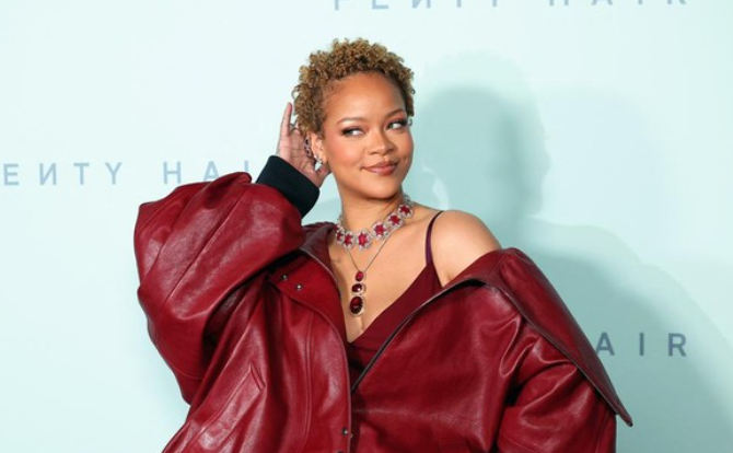 Rihanna Buka Suara Tentang Nasib Album Barunya